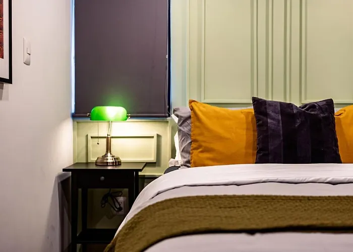 Stylish Roma Sur With Rooftop Lounge & Bbq