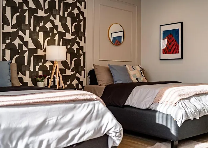 Stylish Roma Sur With Rooftop Lounge & Bbq